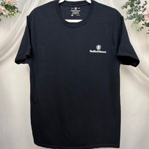 Smith & Wesson Mens Black Graphic T-Shirt Medium Distressed Logo Back Print